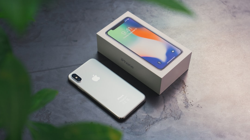 iPhone 中古モデル別の動作確認状況（iPhone 12〜16、対応バンド注釈付き）